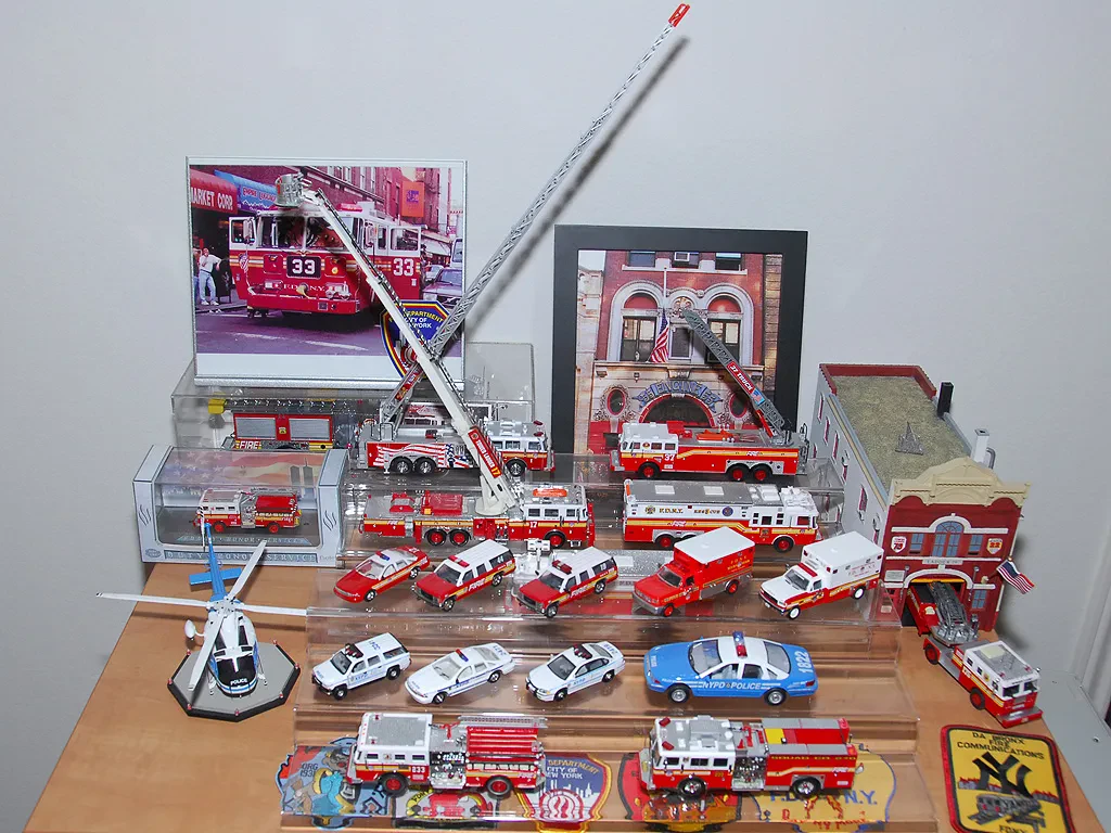 modern fire truck diecast