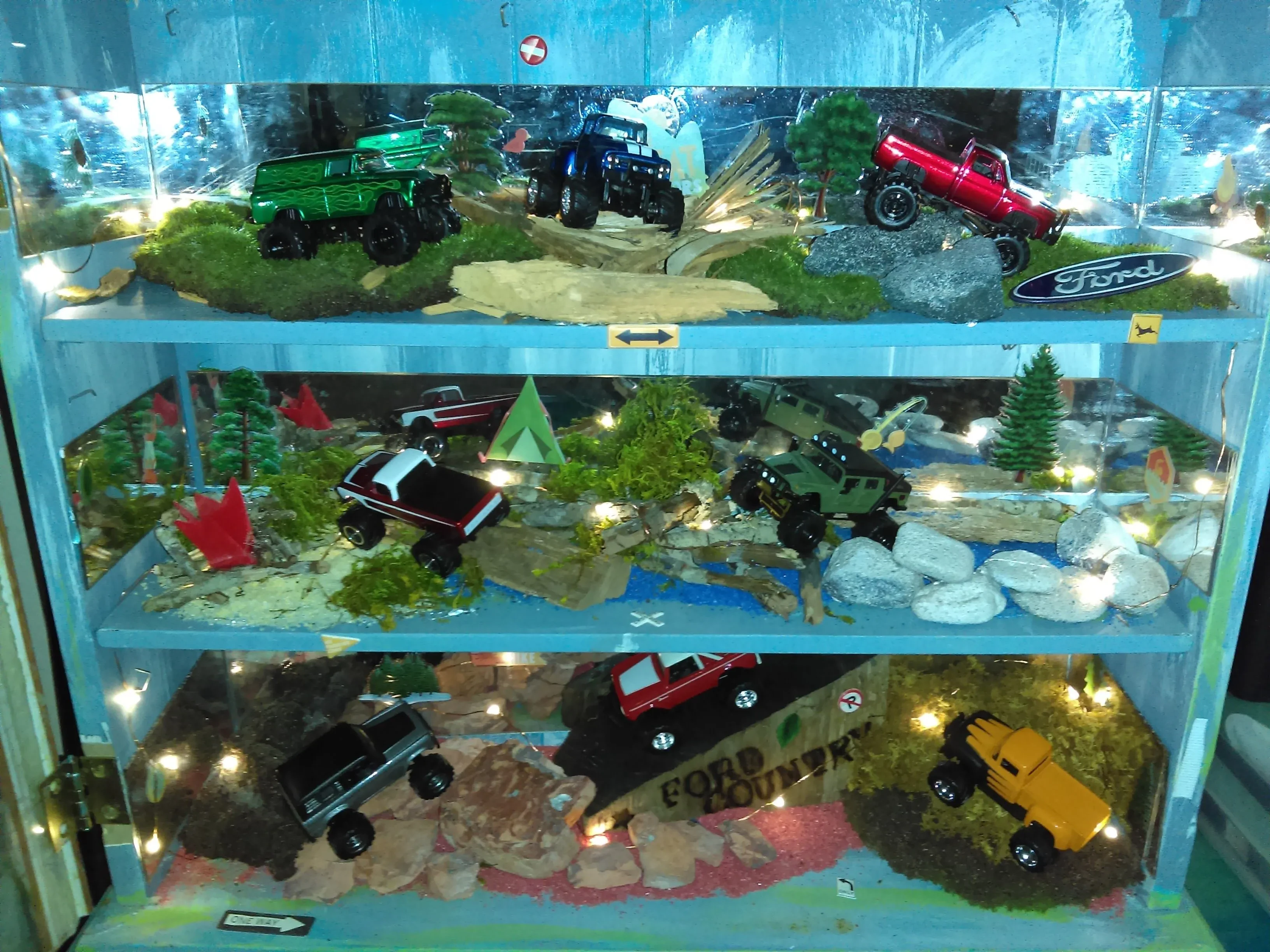 Display case for diecast trucks