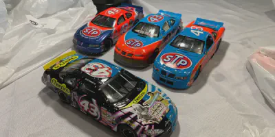 img/2854_finding-cheap-1-24-nascar-diecast-cars-a-collectors-guide.webp