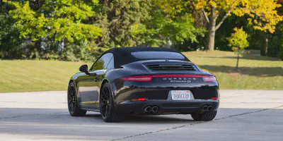 img/2723_porsche-911-carrera-4s-diecast-models-a-collectors-dream.webp