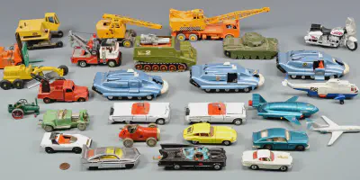 img/2353_diecast-toys-inc-your-guide-to-tiny-metal-wonders.webp