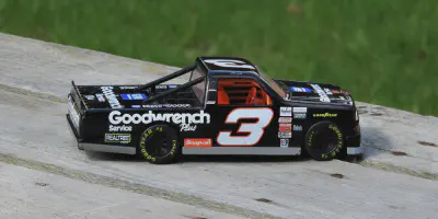 img/2479_nascar-diecast-cars-finding-the-rare-and-valuable.webp