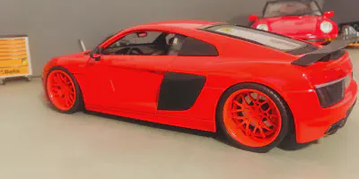 img/2895_sq-professional-diecast-a-deep-dive-into-the-world-of-tiny-cars.webp
